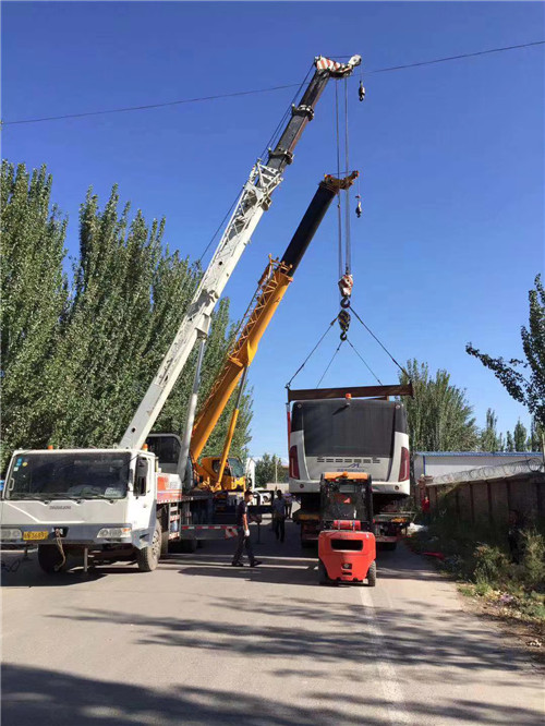 海城市港口集装箱搬运案例